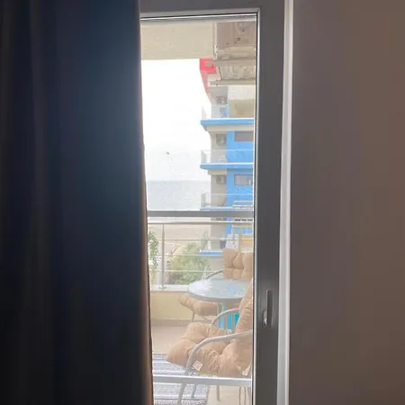 Argos Summerland Apartment Mamaia