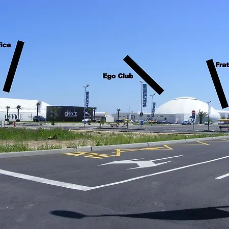 Argos Summerland Mamaia